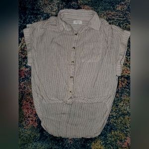 Womens shirt, medium